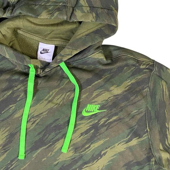 Nike Essentials Camo Print Pullover Sweater - M - Picture 2 of 3